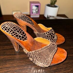 Italian brown wooden heels